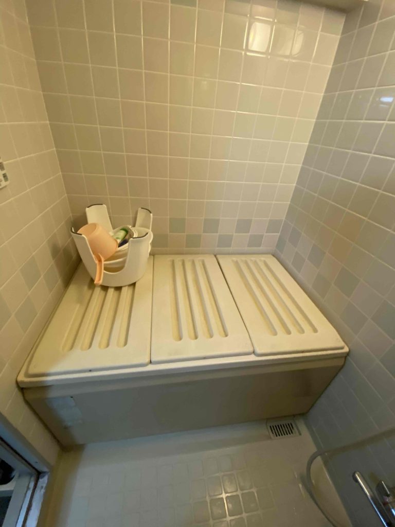 【埼玉県熊谷市】LIXIL「リノビオV」1216サイズでマンションのお風呂を快適空間に｜浴室リフォーム施工事例