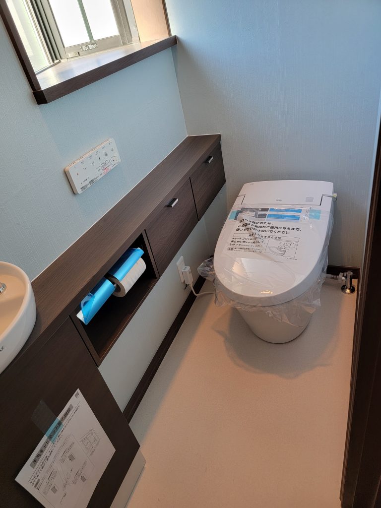 【羽生市】トイレリフォーム｜LIXIL「サティスS」と「キャパシア」ですっきり快適なトイレ空間に