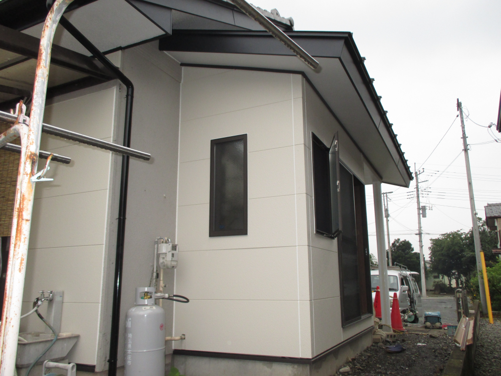【深谷市】増築工事｜キッチン横にパントリーを新設