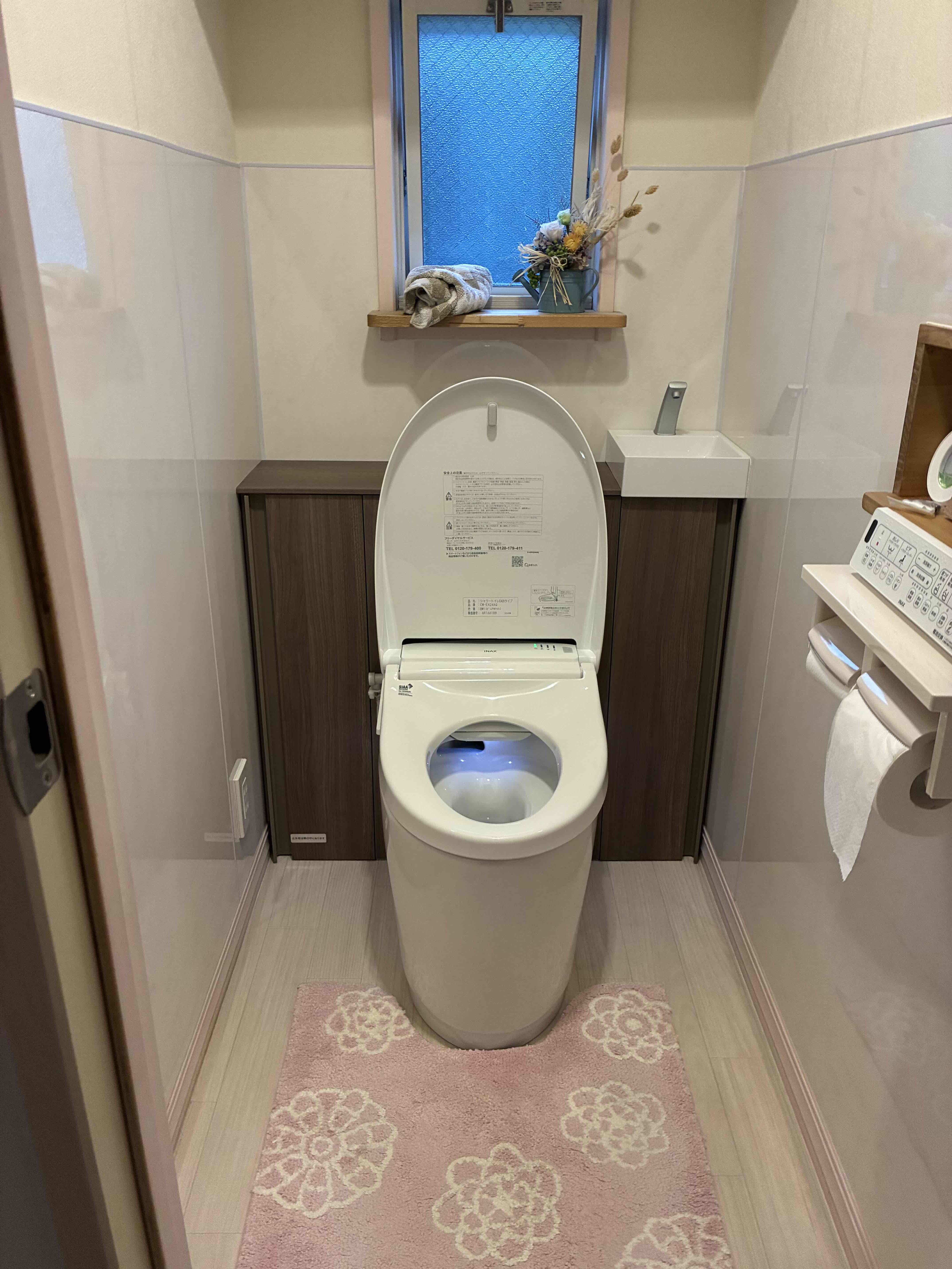【熊谷市】トイレリフォーム｜LIXIL「Jフィット」I型〈手洗い付き〉すっきり快適空間に